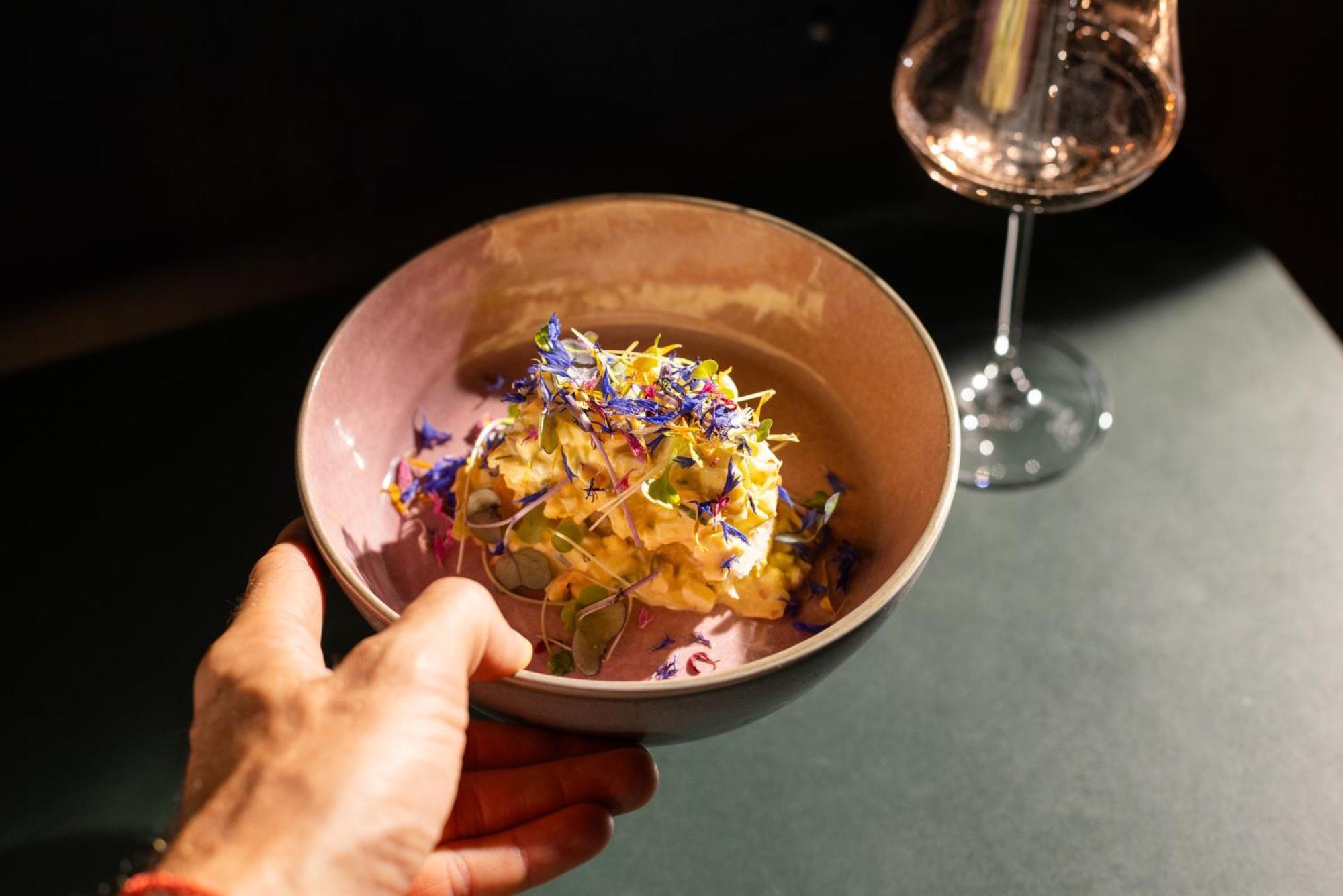 Hotel Chesa Rosatsch - Home Of Food 첼레리나 외부 사진