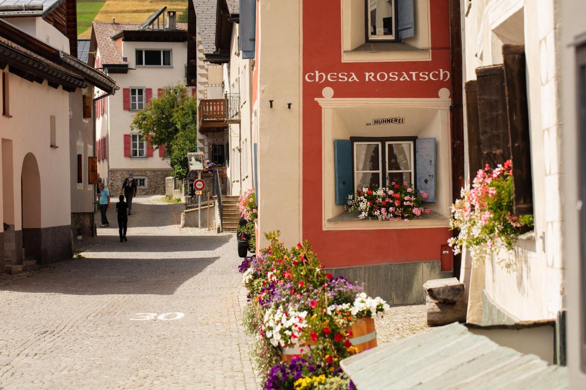 Hotel Chesa Rosatsch - Home Of Food 첼레리나 외부 사진