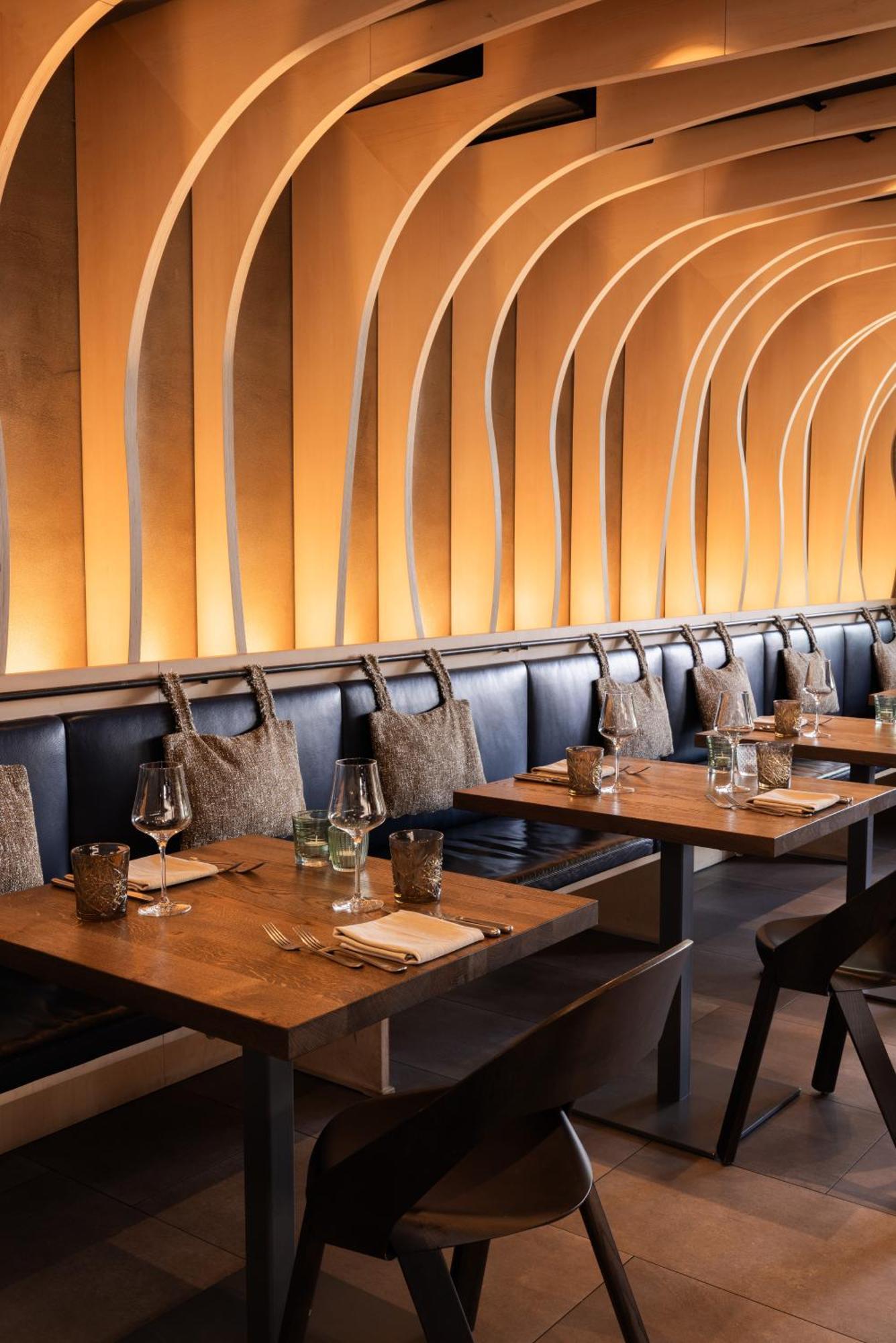 Hotel Chesa Rosatsch - Home Of Food 첼레리나 외부 사진