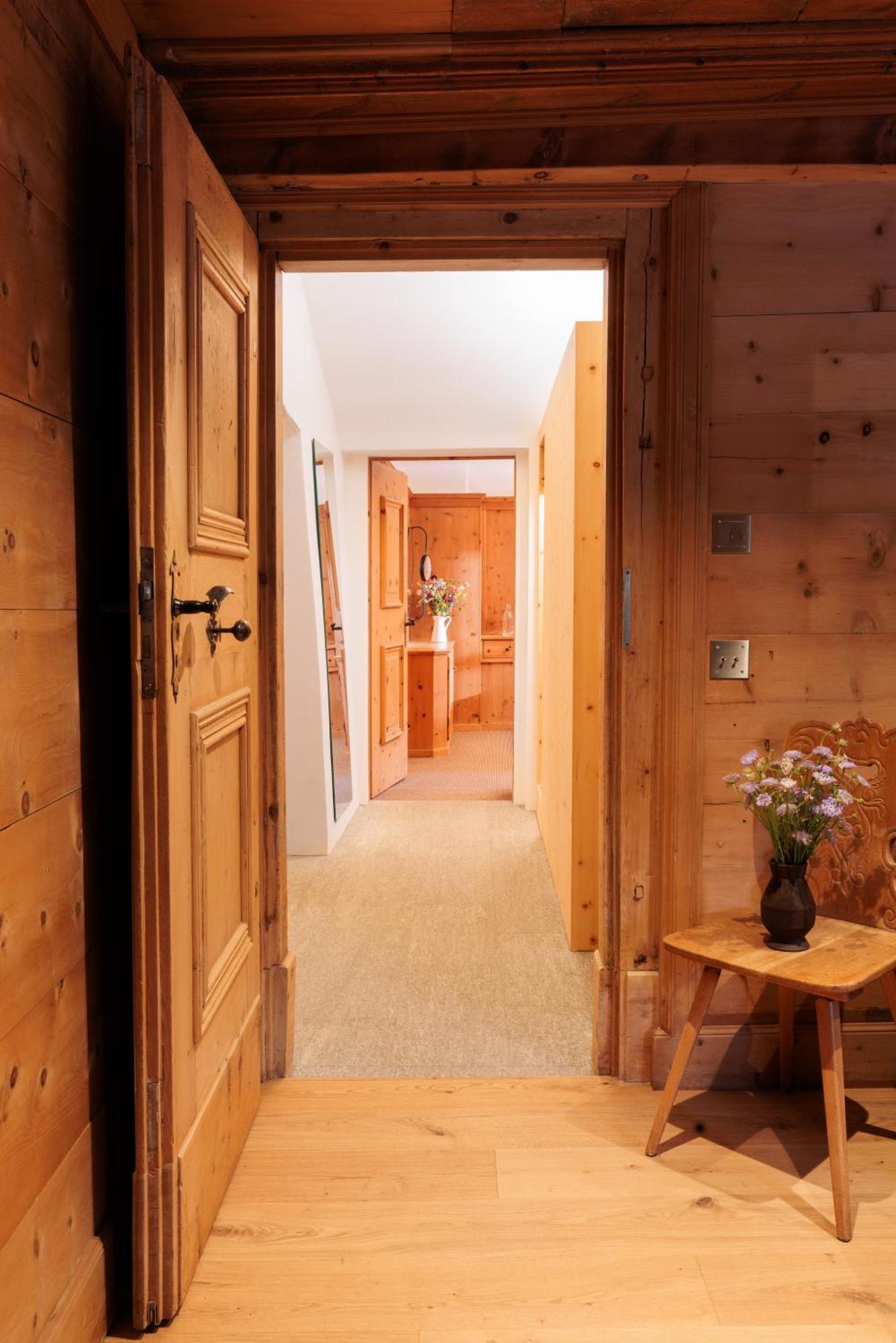 Hotel Chesa Rosatsch - Home Of Food 첼레리나 외부 사진